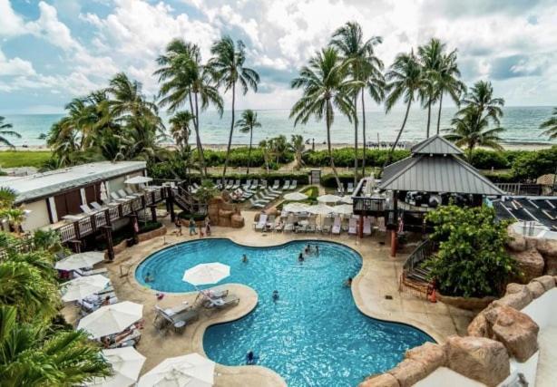 Alexander 1211 Beachfront Condo With Direct Beach Access, 2 Pools, Sauna, Gym ไมอามีบีช ภายนอก รูปภาพ
