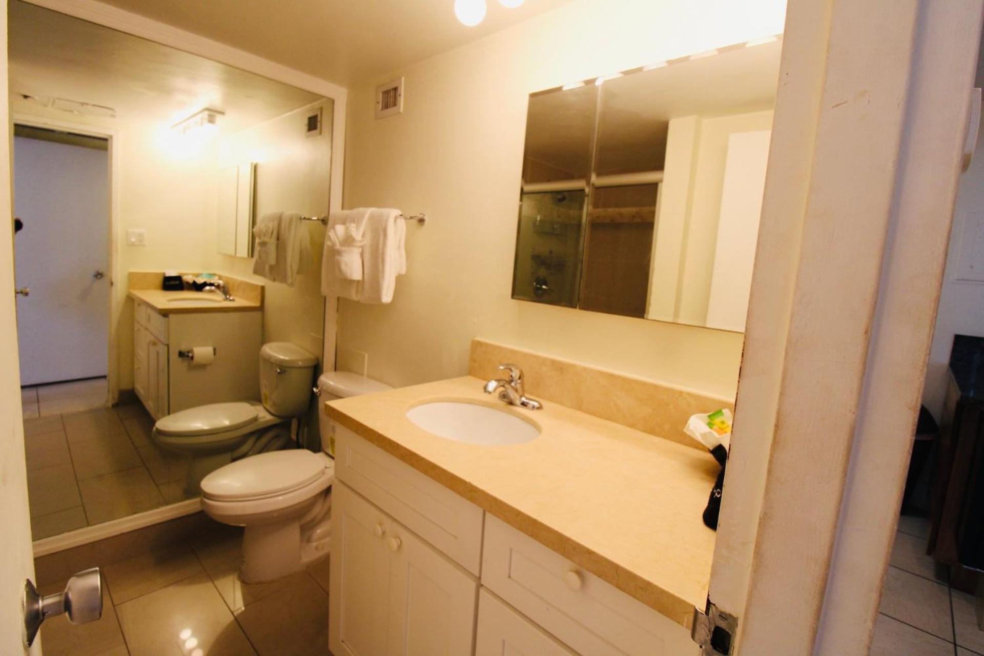 Alexander 1211 Beachfront Condo With Direct Beach Access, 2 Pools, Sauna, Gym ไมอามีบีช ภายนอก รูปภาพ